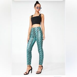 Zara Green Skinny Jeans with Unique Pattern